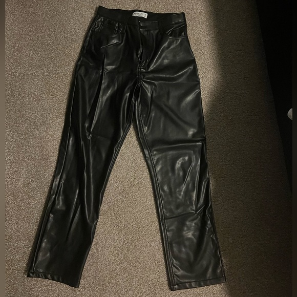 Curve Love Vegan Leather 90s Straight Pants - Picture 3 of 5